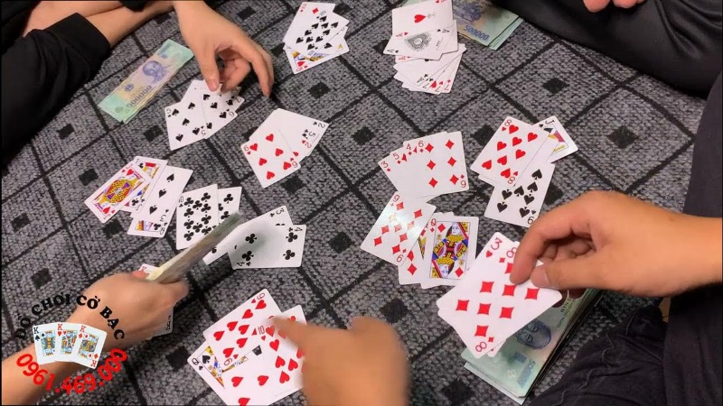 Những quy trình để cách chia bài cào 9 nút ăn được con 9 ra sao?